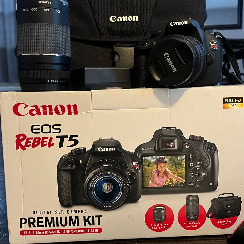 Canon EOS Rebel T5 Premium Kit with Black Bag